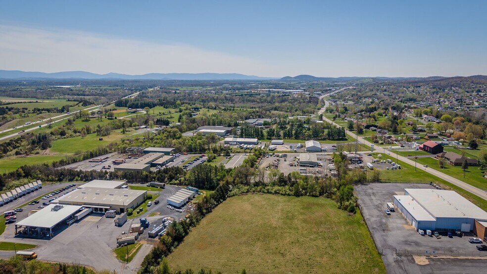 More Photos Of 52 Mid Valley Ln, Verona Warehouse For Sale