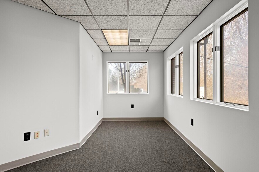 More Photos Of 675 Route 72 E, Manahawkin Office For Sale