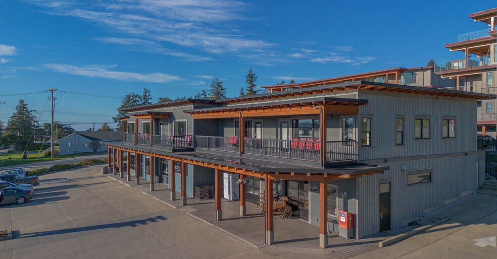 More Photos Of 7013 Thunder Bay St, Powell River General Retail For Sale