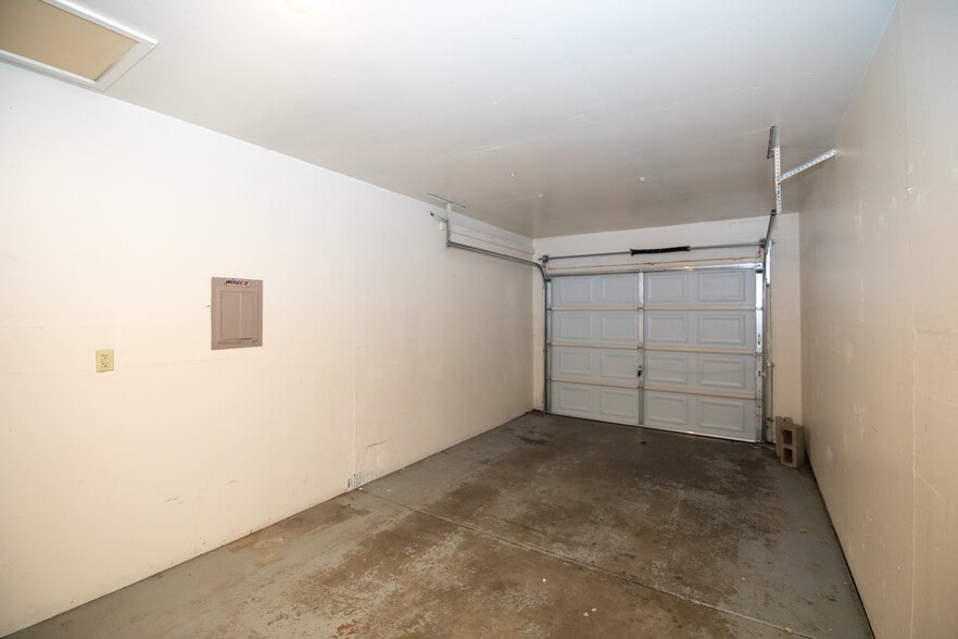 More Photos Of 208 E Saint Clair Ave, Longmont Apartments For Sale