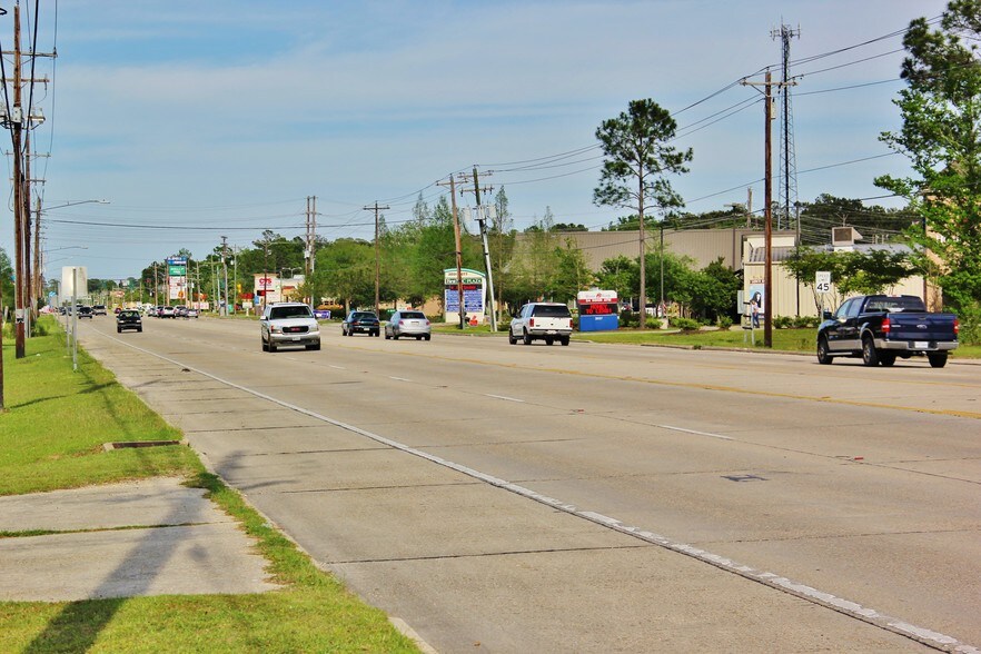 More Photos Of 101-181 Commercial Sq, Slidell Storefront Retail Office For Lease