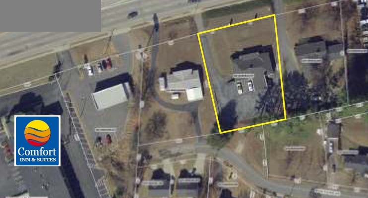 More Photos Of 515 W Wade Hampton Blvd, Greer Office Residential For Lease