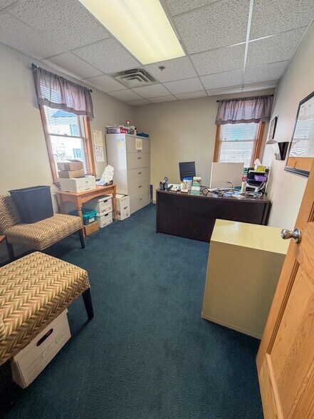 More Photos Of 241 Main St, Townsend Office Residential For Lease