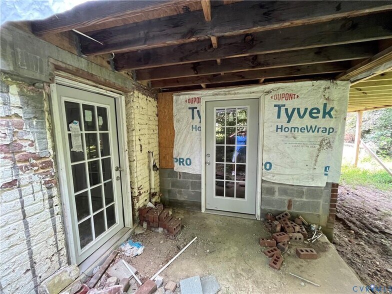 More Photos Of 235 Grove Ave, Petersburg Apartments For Sale