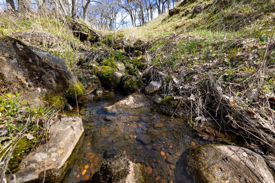 More Photos Of 60 Hartwig Road, Lyle Land For Sale