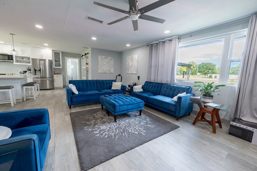 More Photos Of 1757 N Temple Ave, Starke Hotel For Sale