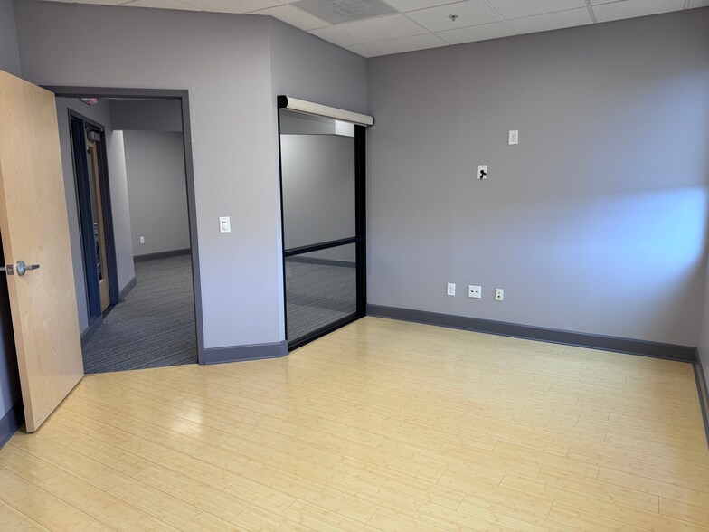 More Photos Of 399 Albany Shaker Rd, Loudonville Freestanding For Lease