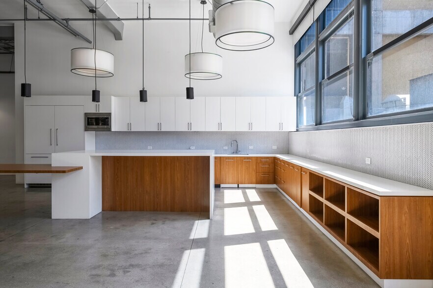 More Photos Of 312 S Hill St, Los Angeles Office For Lease