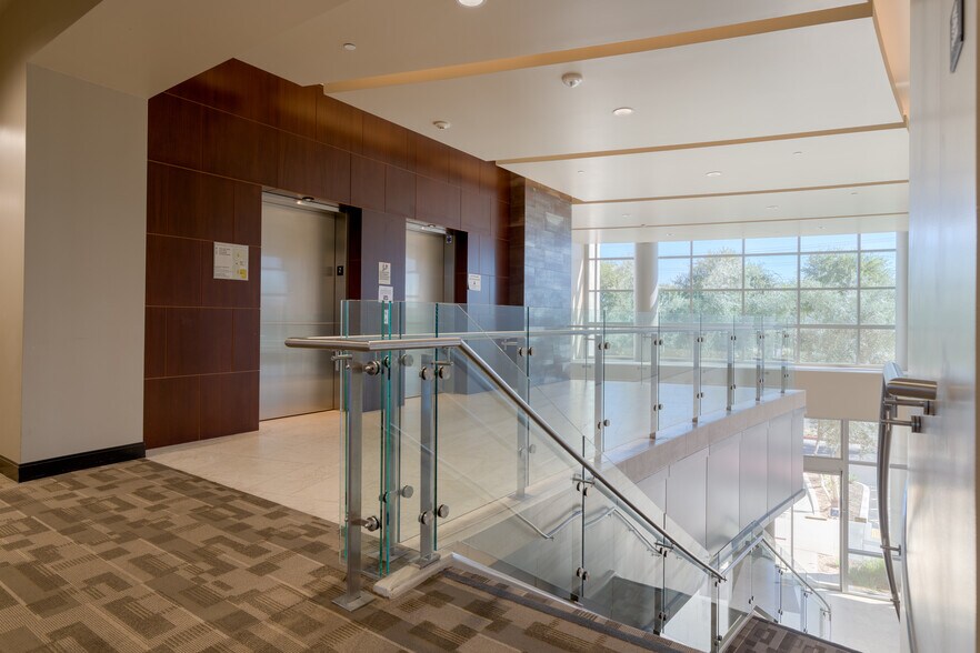 More Photos Of 1955 Citracado Pky, Escondido Medical For Lease