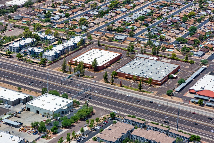 18000 N Black Canyon Hwy, Phoenix, AZ 85053 Warehouse For Sale