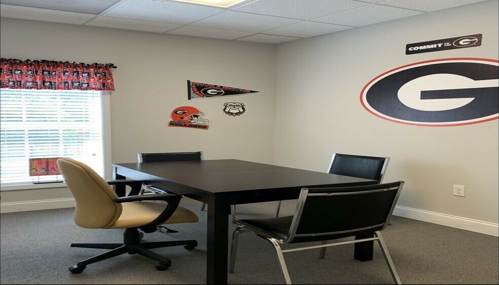 More Photos Of 4729 Peachtree Industrial Blvd, Berkeley Lake Medical For Lease