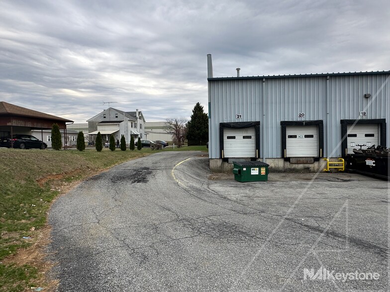 More Photos Of 1114-1124 Commons Blvd, Reading Flex For Sale