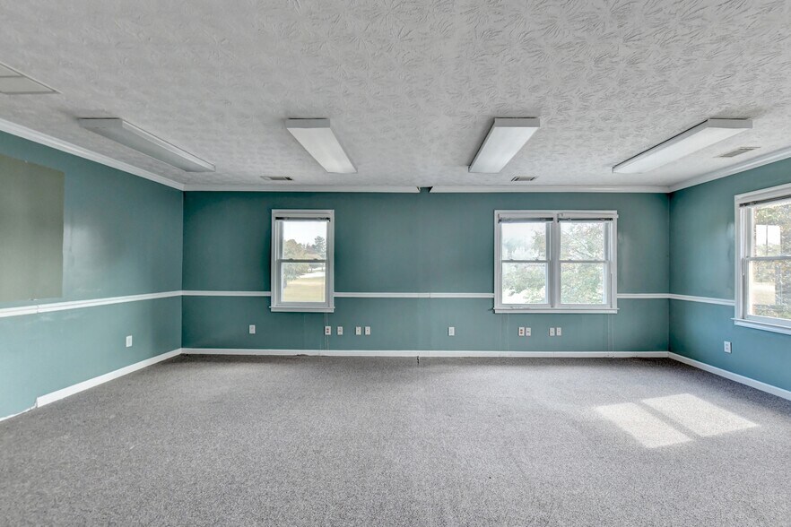 More Photos Of 883 Commerce Dr SW, Conyers Office For Sale