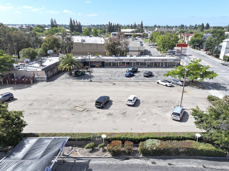 More Photos Of 15028 Hesperian Blvd, San Leandro Freestanding For Sale
