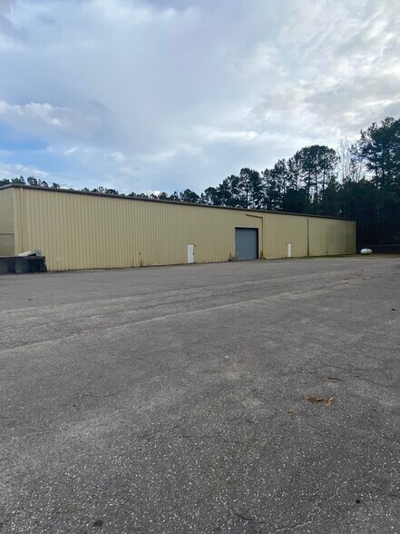 More Photos Of 21720 Martin Luther King Hwy, Maxton Industrial For Sale