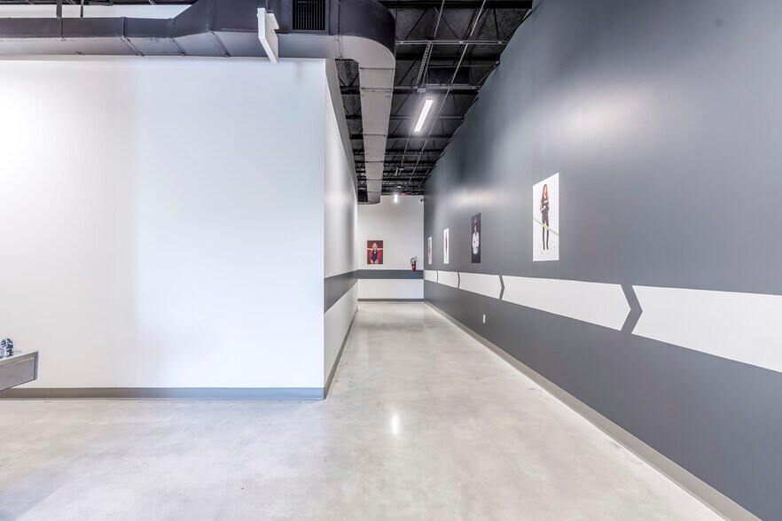 More Photos Of 1014 N Dixie Hwy, Lake Worth Beach Loft Creative Space For Sale