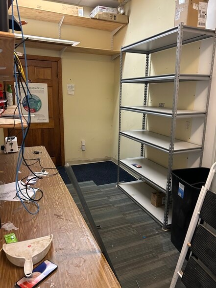 More Photos Of 15 Starrett Dr, Belfast Unknown For Lease