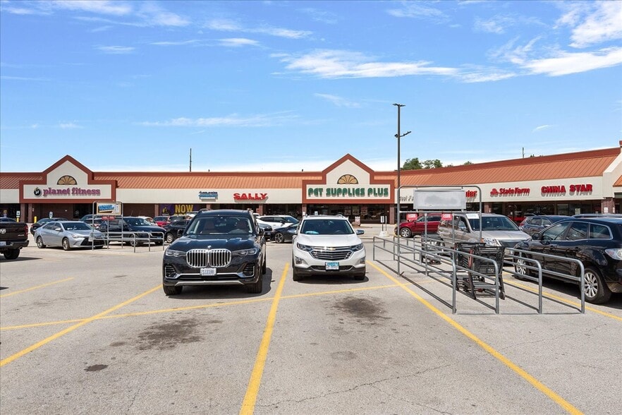 More Photos Of 1895 E Sangamon Ave, Springfield Unknown For Lease