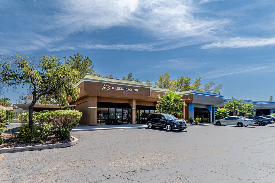 More Photos Of 3075 E Flamingo Rd, Las Vegas General Retail For Sale