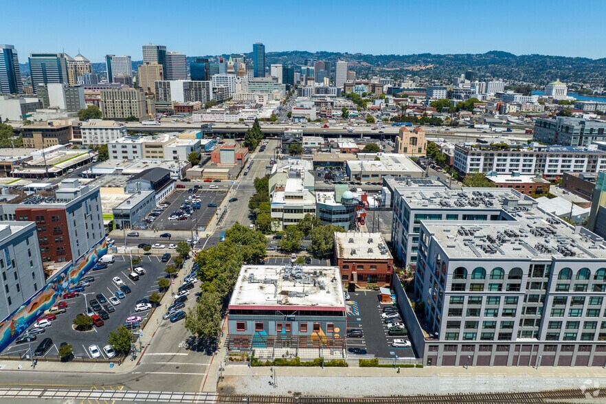 More Photos Of 100 Webster St, Oakland Office For Lease