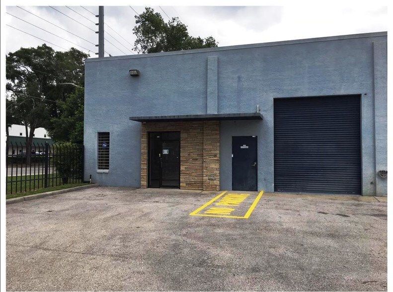 More Photos Of 54 W Illiana, Orlando Warehouse For Lease