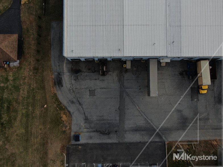 More Photos Of 1114-1124 Commons Blvd, Reading Flex For Sale