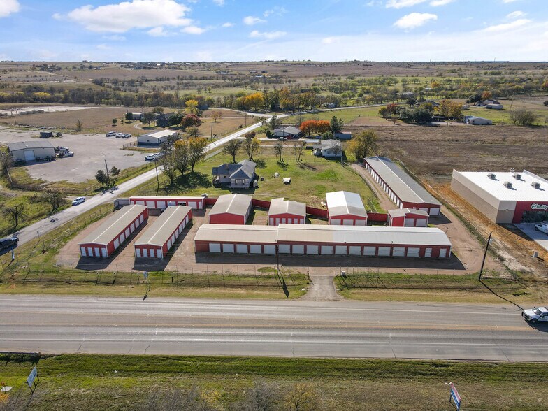 More Photos Of 8813 State 171 Hwy, Godley Self Storage For Sale