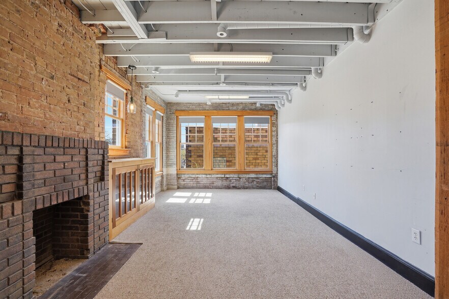 More Photos Of 1200 W Magnolia Ave, Fort Worth Office For Lease