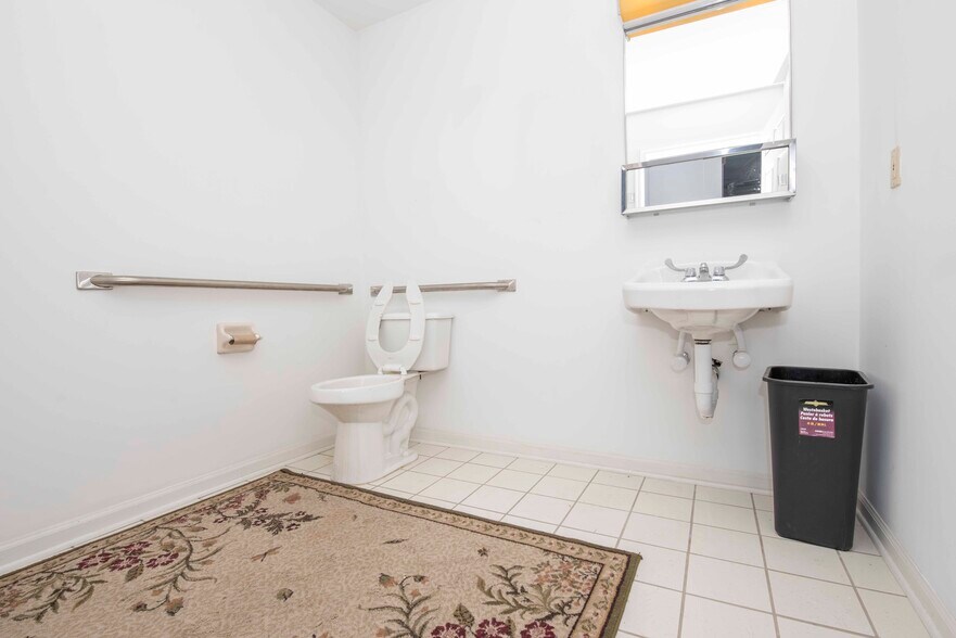 More Photos Of 17-19 S Main St, Manville Loft Creative Space For Sale