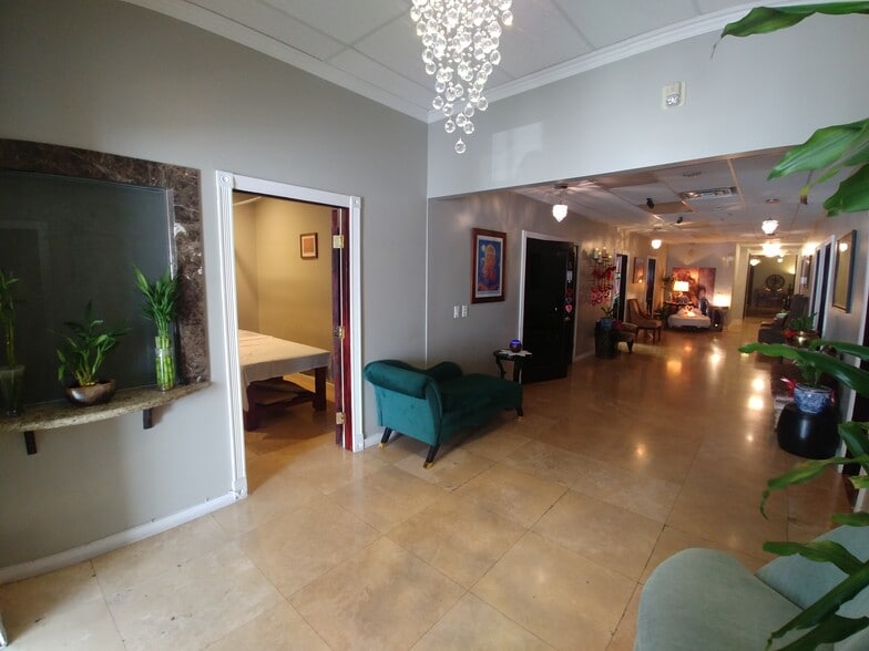 More Photos Of 2555 Montessouri St, Las Vegas Office For Sale