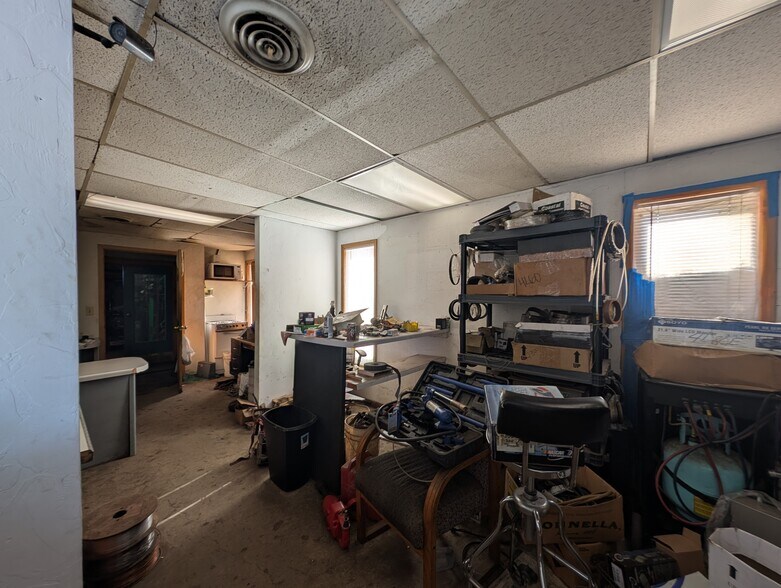 More Photos Of 1100 Weise St, Green Bay Auto Dealership For Sale