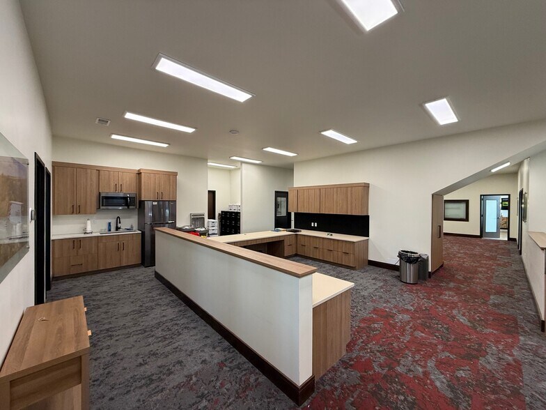 More Photos Of 3202 W 5000 S, Rexburg Office For Lease