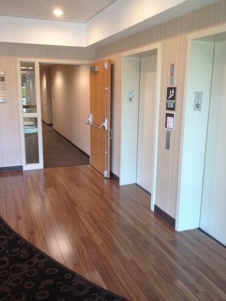 More Photos Of 2621 Dryden Rd, Moraine Office Residential For Lease