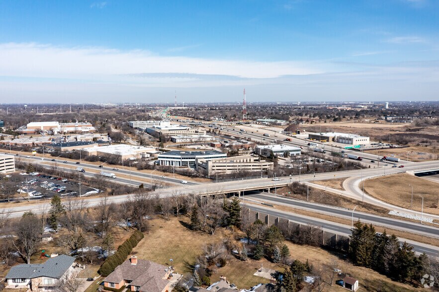 More Photos Of 2100 Swift Dr, Oak Brook Office For Lease
