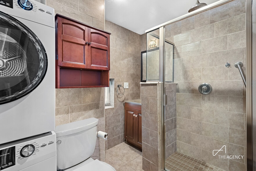 More Photos Of 94 Greenwich Ave, New York Apartments For Sale