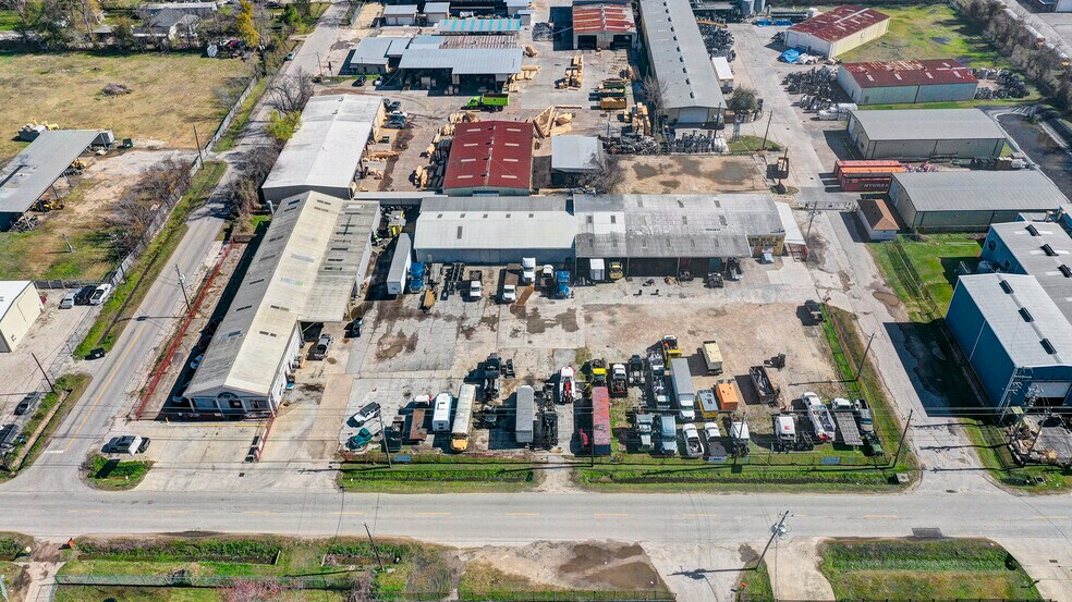 More Photos Of 13846 Chrisman Rd, Houston Warehouse For Sale