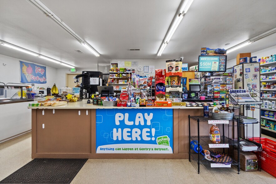 More Photos Of 200 Main st, Idaho City Specialty For Sale