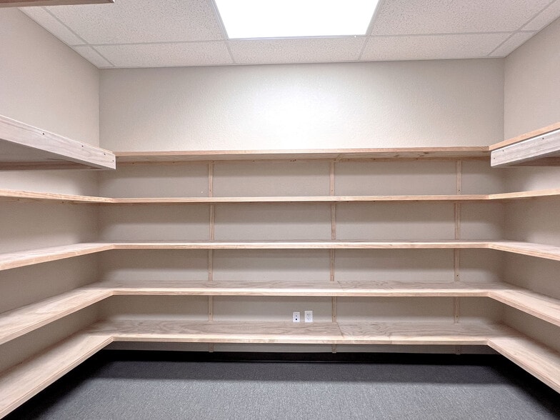 More Photos Of 130-132 W Central Ave, Winter Haven Storefront For Sale