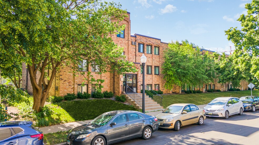 Primary Photo Of 2631 Columbus Ave, Minneapolis Apartments For Sale