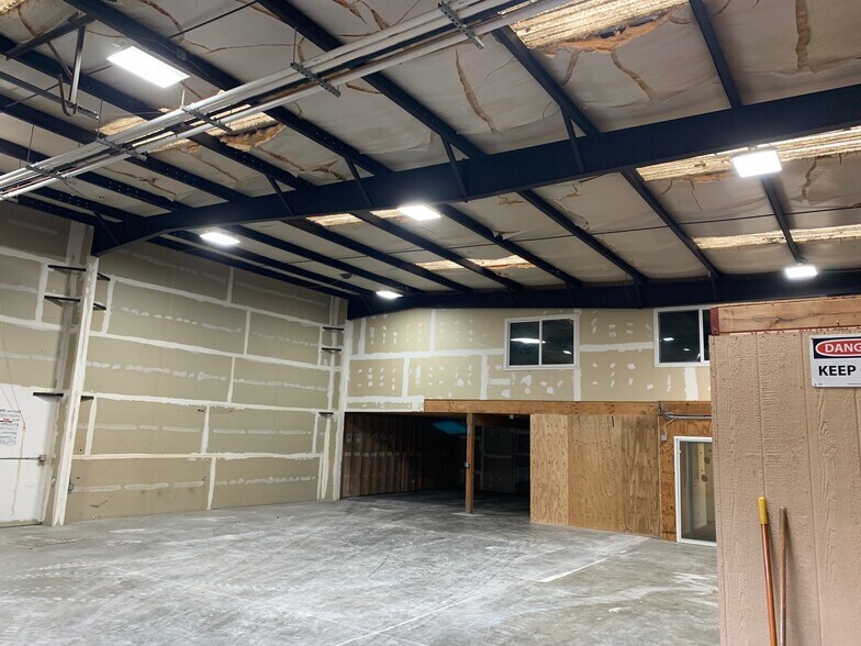 More Photos Of 2995 Dutton Ave, Santa Rosa Warehouse For Lease