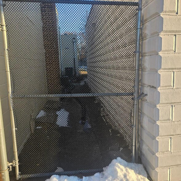 More Photos Of 6401-6405 Belair Rd, Baltimore Storefront Retail Office For Lease