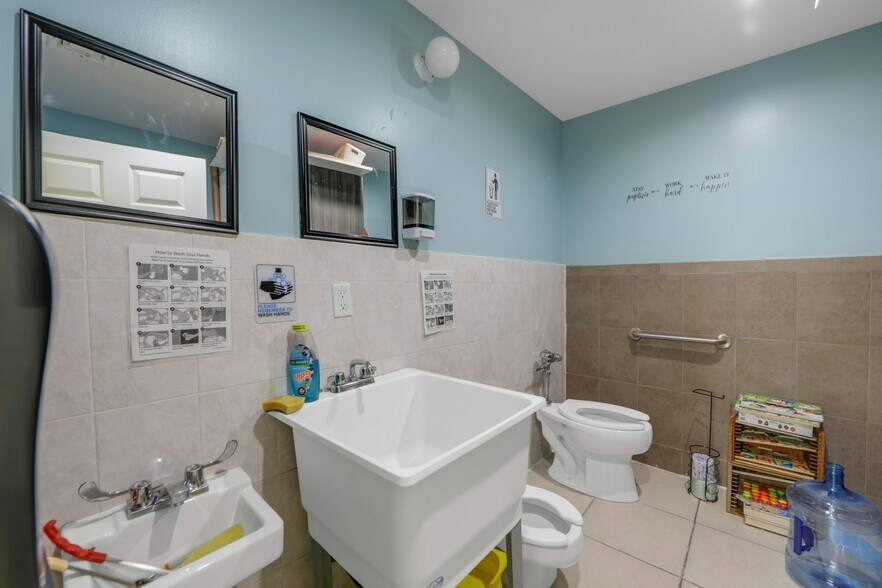 More Photos Of 103-105 N Main St, Paterson Specialty For Sale