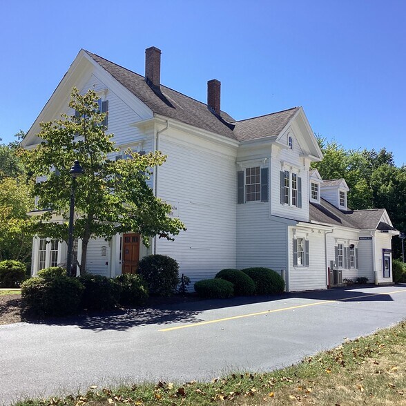 More Photos Of 110 Main St, Bridgewater Loft Creative Space For Sale