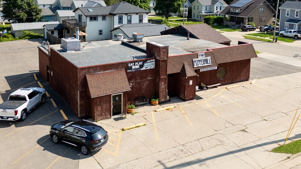Primary Photo Of 10 E Hitt St, Mount Morris Restaurant For Sale