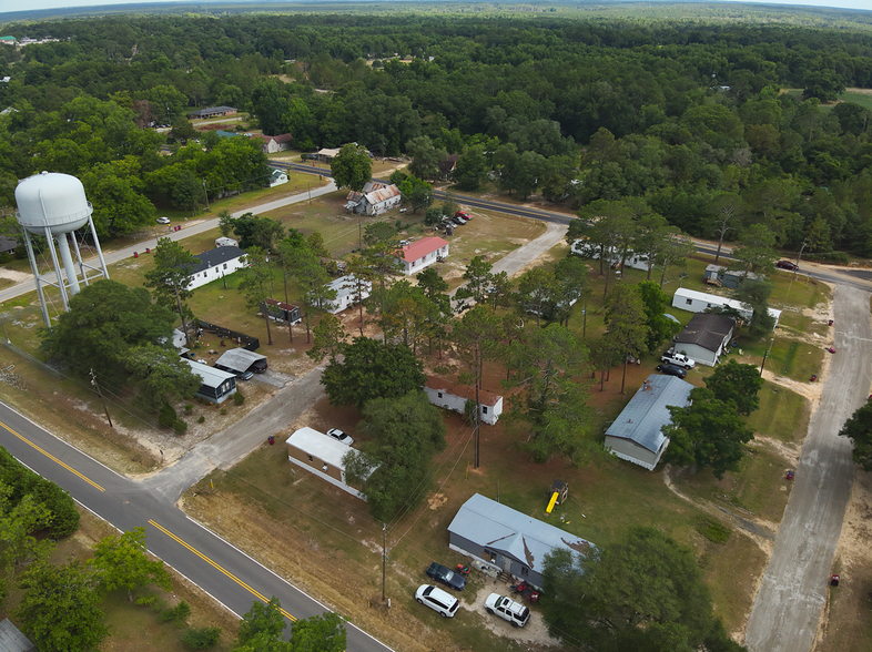 Primary Photo Of 64 Kingston ave, Mc Rae Helena Manufactured Housing Mobile Home Park For Sale