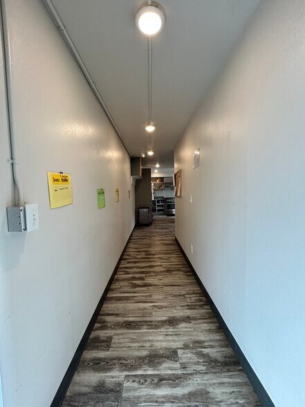 More Photos Of 1065 Tefft St, Corvallis Office For Lease