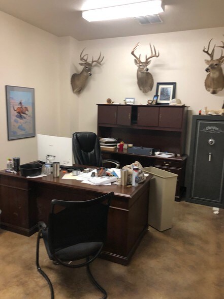 More Photos Of 321 Thomas Pl, Fort Worth Industrial For Lease