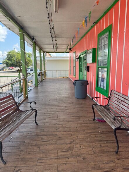 More Photos Of 5398 Highway 90 W, Mobile Unknown For Lease