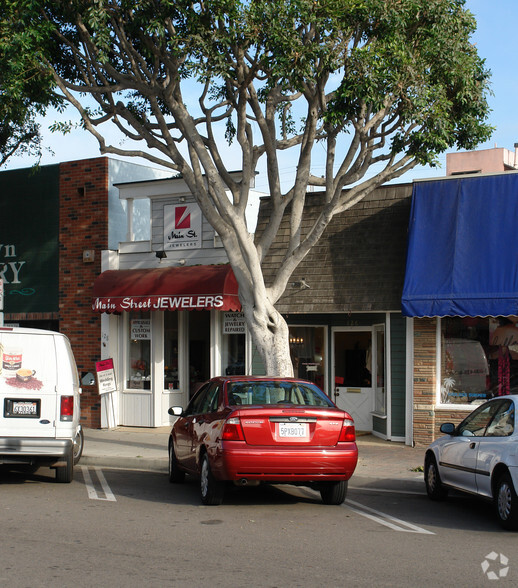 Primary Photo Of 126-128 Main St, Seal Beach Storefront For Lease