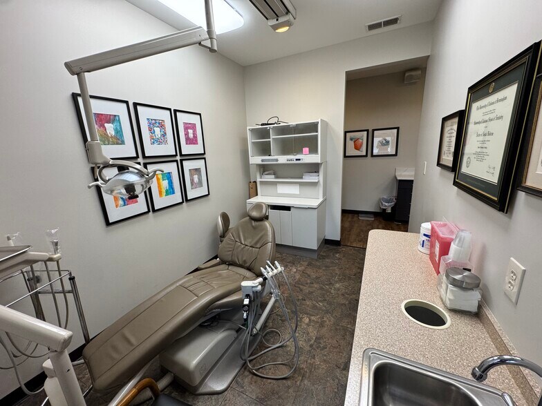 More Photos Of 511 Brookwood Blvd, Birmingham Medical For Sale